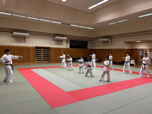 佐野道場 - 国際空手道連盟 極真会館 栃木南支部 - 道場紹介
